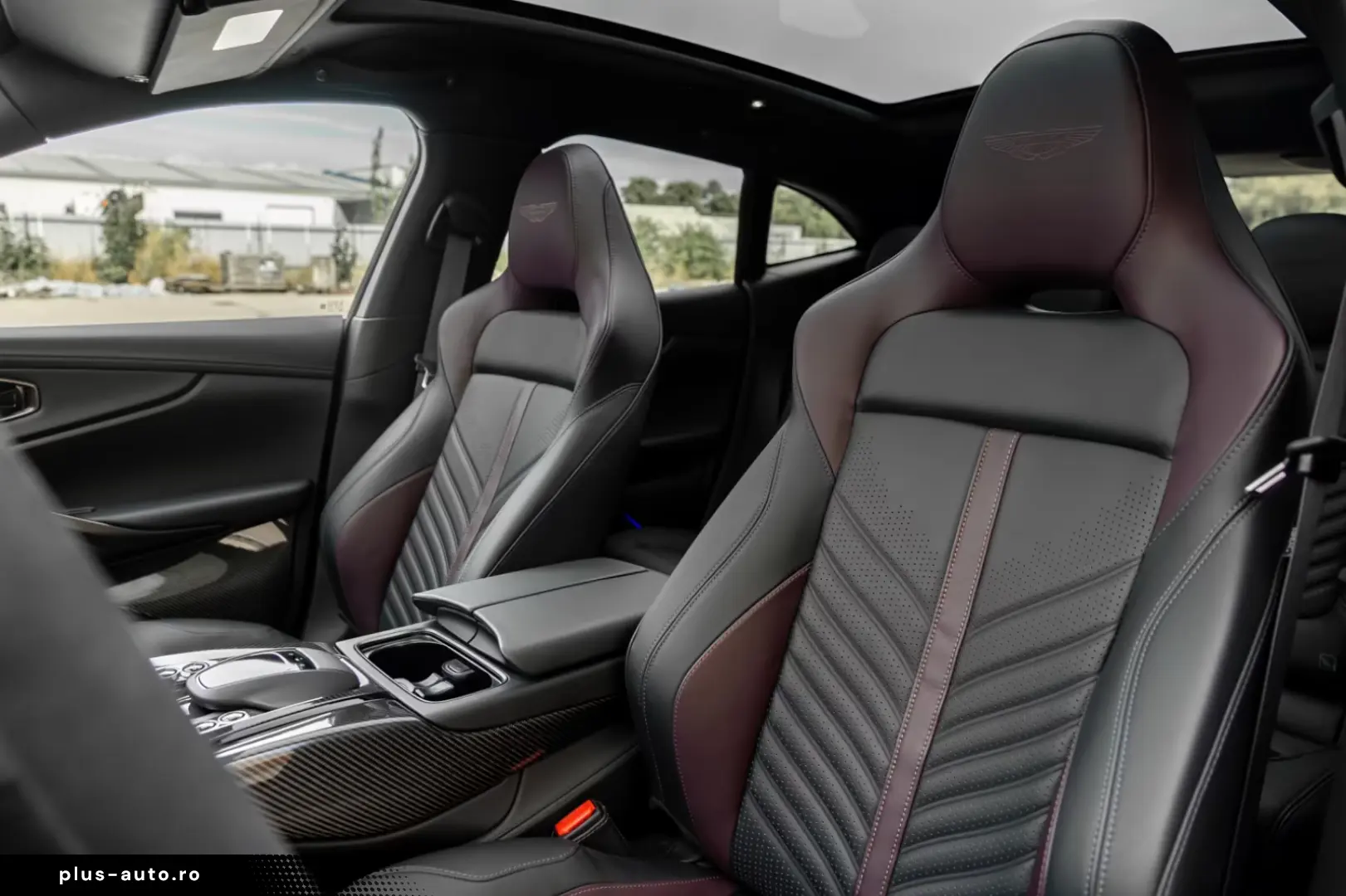 Aston Martin DBX 4.0 V8 DBX707 PURPLE STORM 289K LP Q