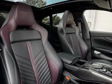 Aston Martin DBX 4.0 V8 DBX707 PURPLE STORM 289K LP Q