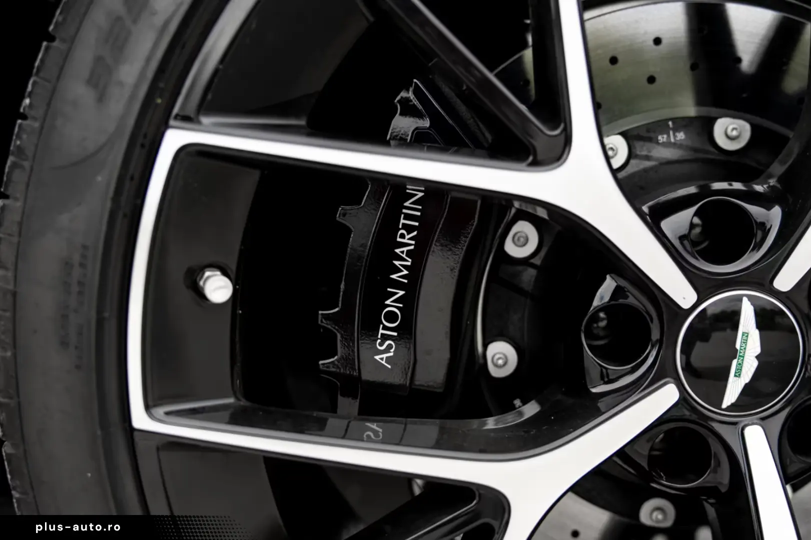 Aston Martin DBX 4.0 V8 DBX707 PURPLE STORM 289K LP Q