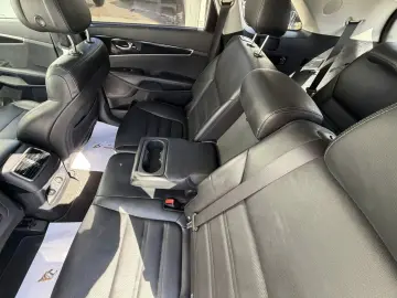 Kia Sorento 2.2 CRDi AWD Aut. Platinum Edition