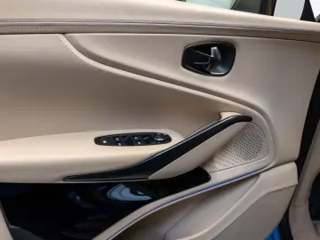 Aston Martin DBX 707 Elwood Blue Sandstorm