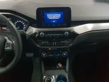 FORD Kuga 2.0 EcoBlue 4x4 Aut. TITANIUM AHK