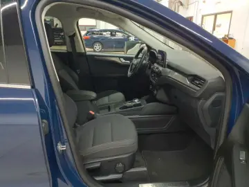 FORD Kuga 2.0 EcoBlue 4x4 Aut. TITANIUM AHK