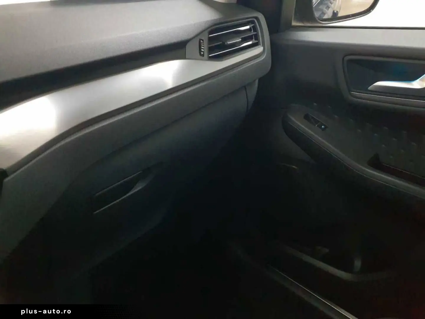 FORD Kuga 2.0 EcoBlue 4x4 Aut. TITANIUM AHK