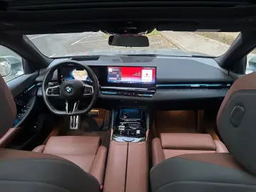 BMW 520d A M Sport Frozen pure gray