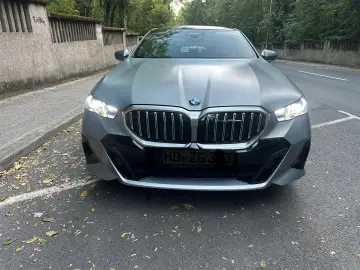 BMW 520d A M Sport Frozen pure gray