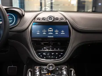 Aston Martin DBX 4.0 V8 DBX707 Concours Blue