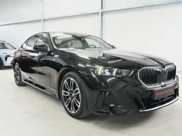 BMW 520d xDrive M-Sport Pro  INNO PANO B&W CARBON