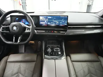 BMW 520d xDrive M-Sport Pro  INNO PANO B&W CARBON