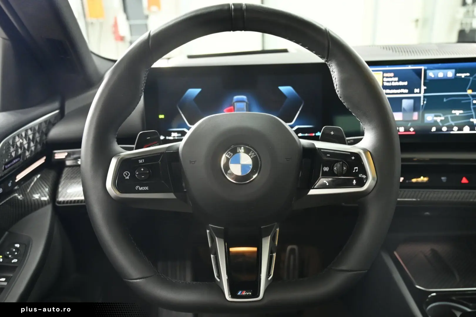BMW 520d xDrive M-Sport Pro  INNO PANO B&W CARBON