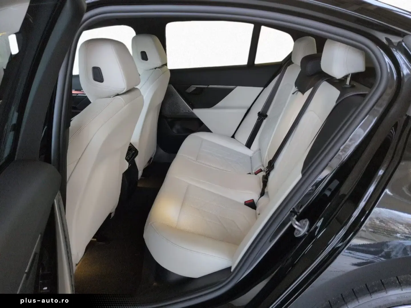 BMW 520d M SPORT PRO PANO Adap.LED H K ICONIC GLOW