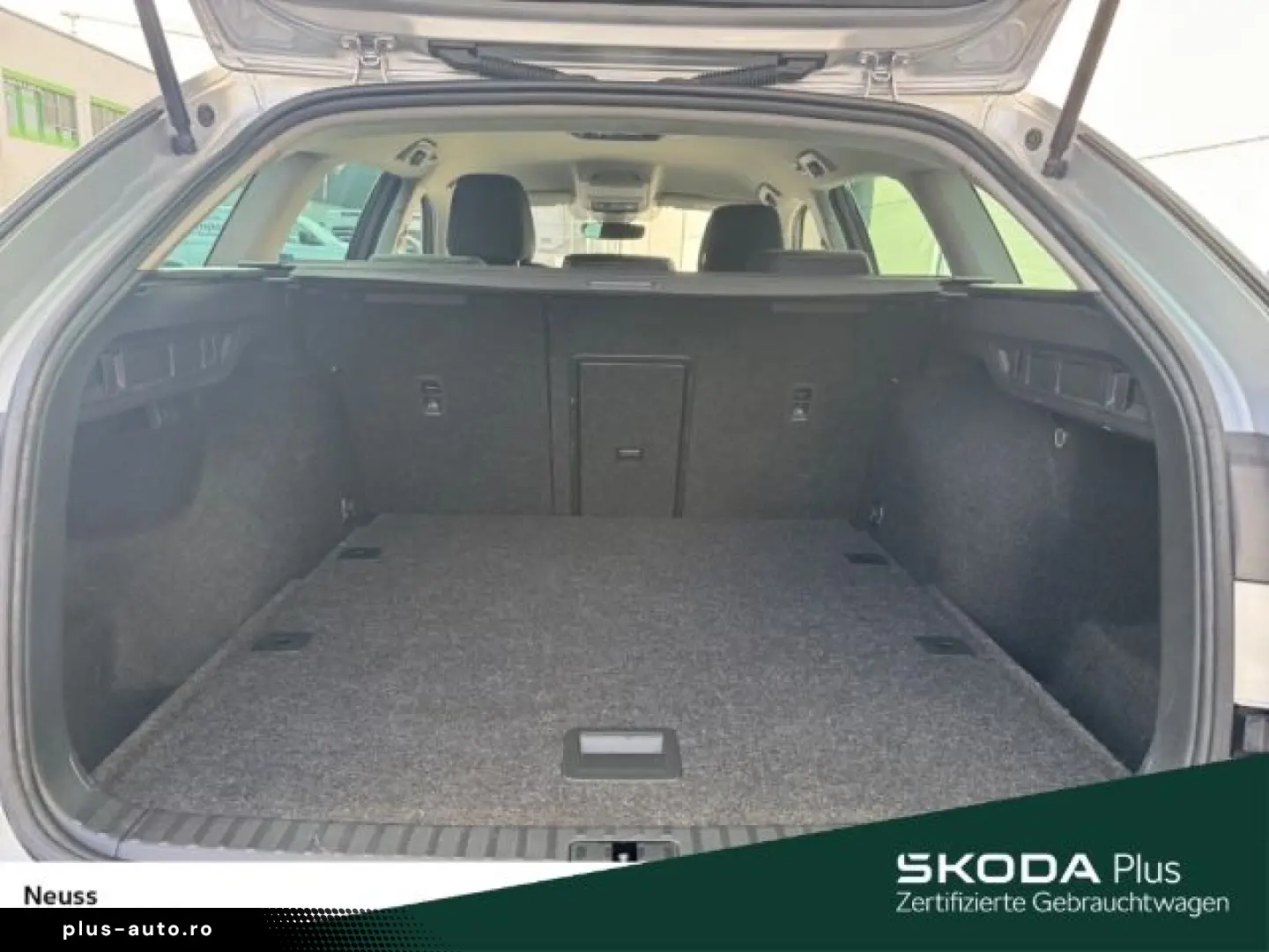 SKODA Octavia Combi AMBITION