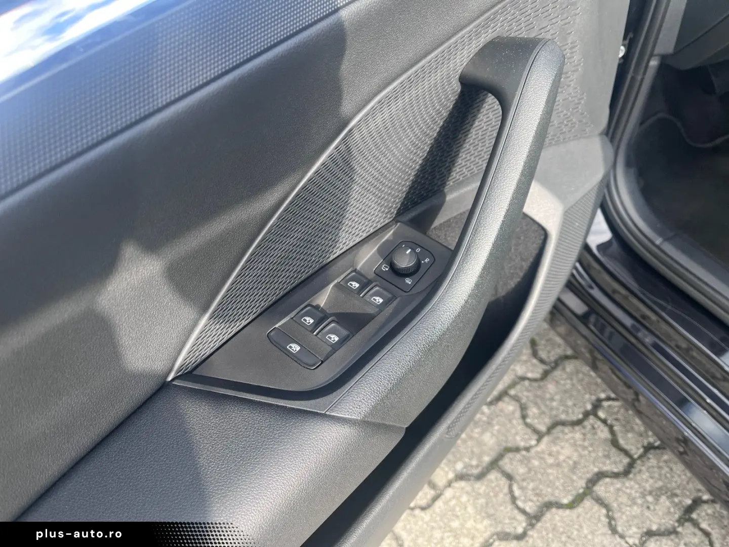 SKODA OCTAVIA COMBI    STYLE