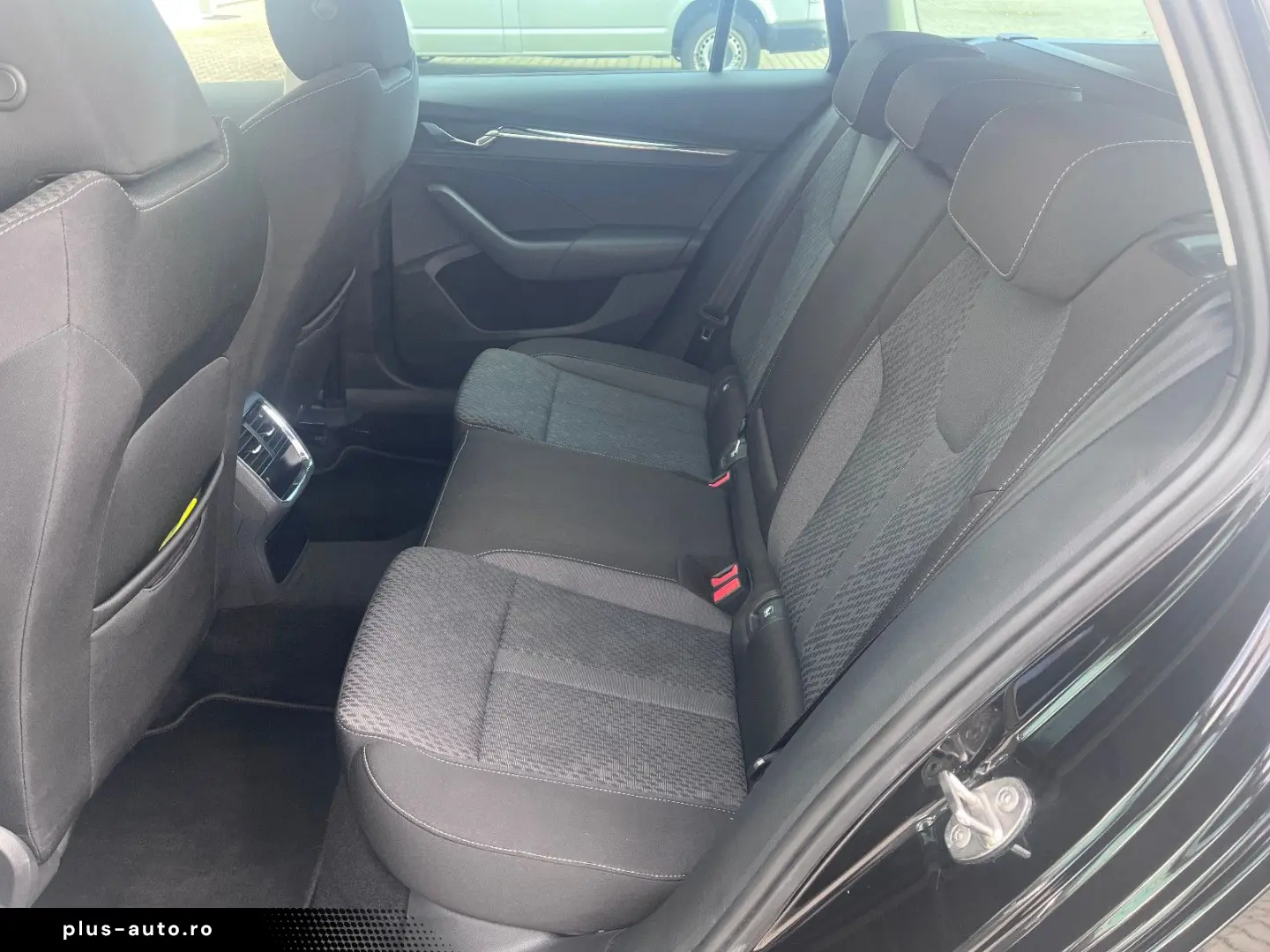 SKODA OCTAVIA COMBI    STYLE