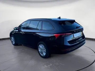 SKODA Octavia Combi 2.0 TDI  Ambition