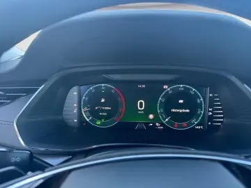 SKODA Octavia Combi 2.0 TDI  Ambition