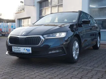 SKODA Octavia Combi Ambition