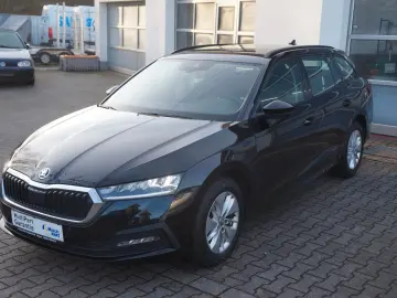 SKODA Octavia Combi Ambition