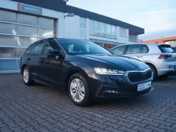SKODA Octavia Combi Ambition