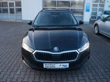 SKODA Octavia Combi Ambition