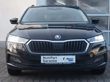 SKODA Octavia Combi Ambition