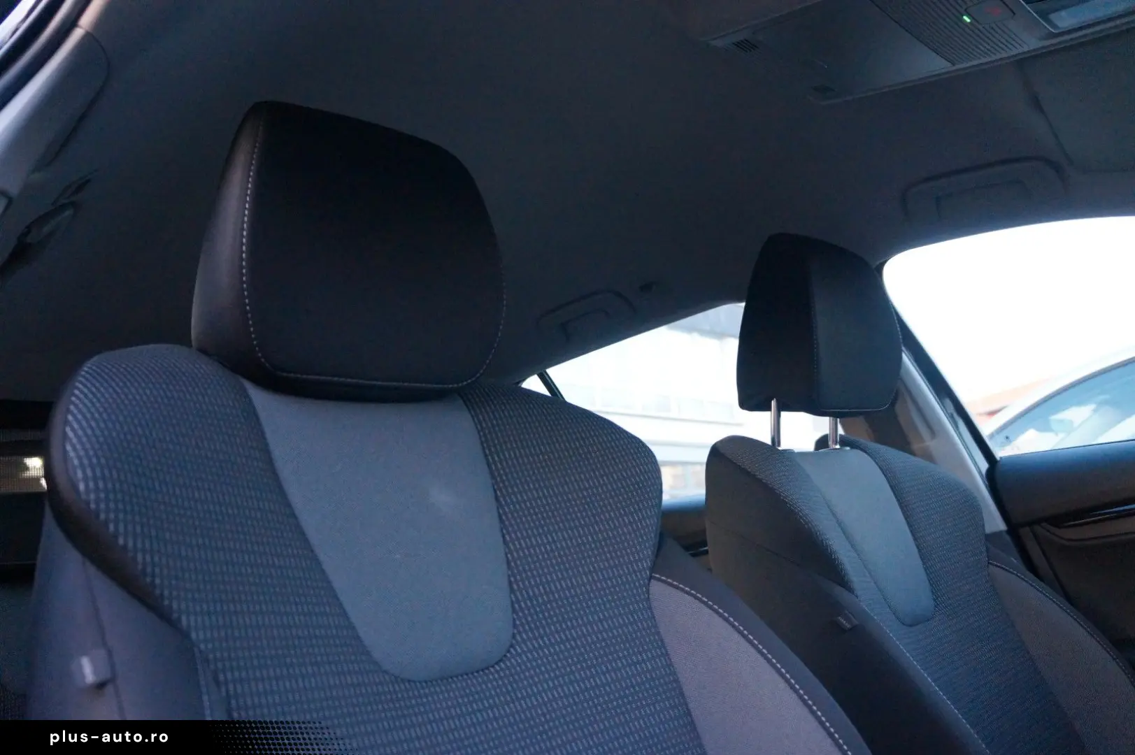 SKODA Octavia Combi Ambition