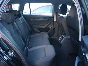 SKODA Octavia Combi Ambition