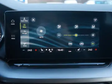 SKODA Octavia Combi Ambition