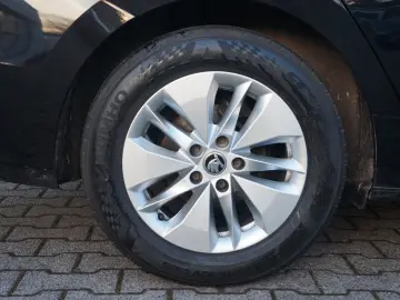 SKODA Octavia Combi Ambition