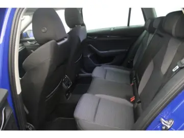 SKODA Octavia 4 IV Combi 2.0 Ambition