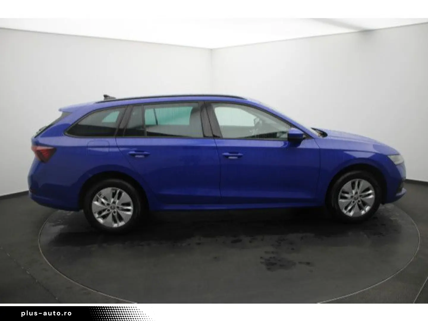 SKODA Octavia 4 IV Combi 2.0 Ambition