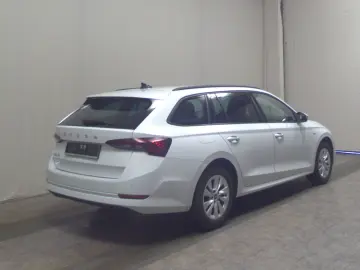 SKODA Octavia Kombi 2.0 TDI