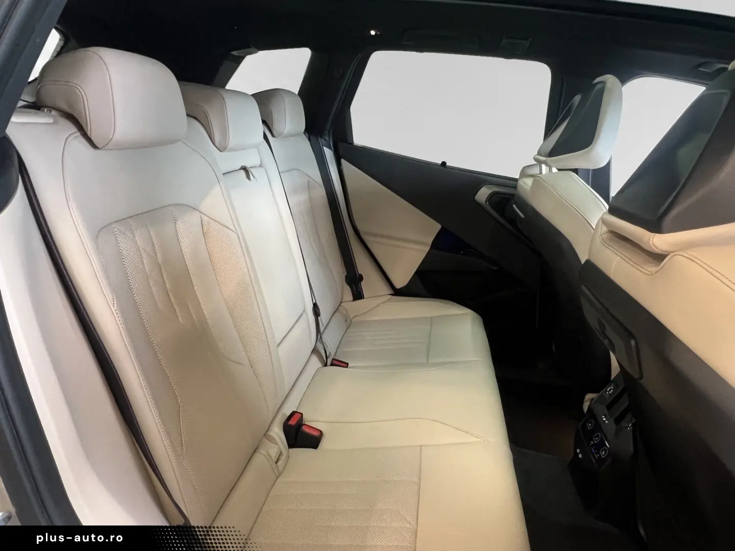 BMW X3 30e xDrive  Dune Grey  M Sport Pro AHK Pano