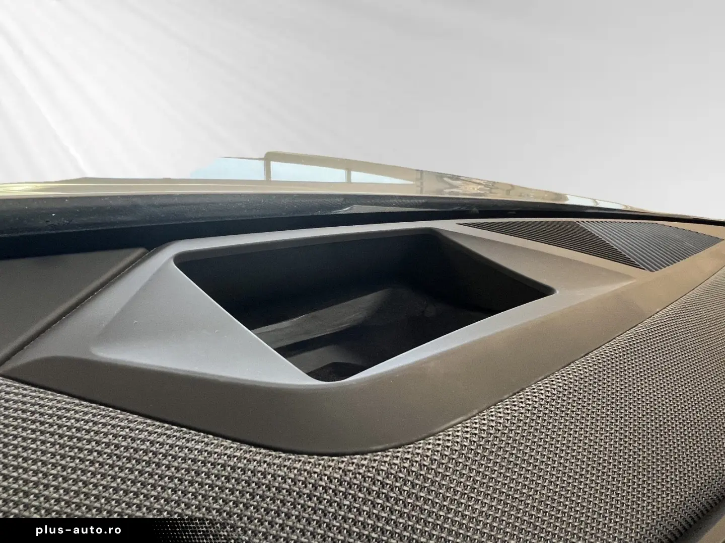 BMW X3 30e xDrive  Dune Grey  M Sport Pro AHK Pano