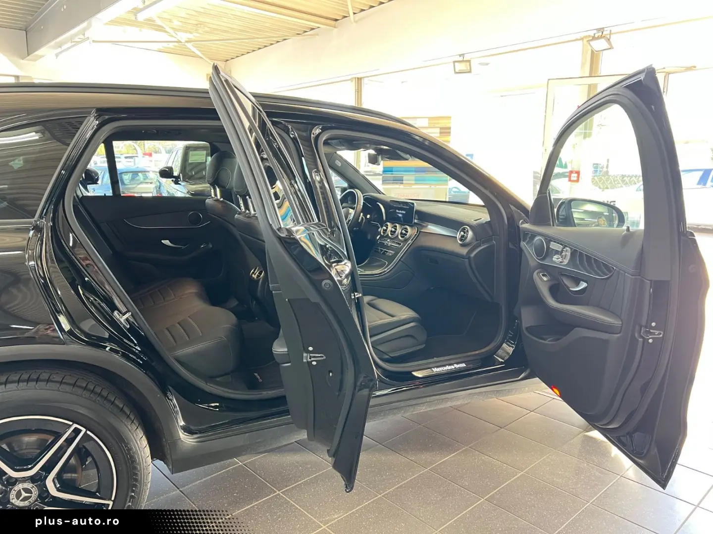 MERCEDES-BENZ GLC 300e 4M AMG Line