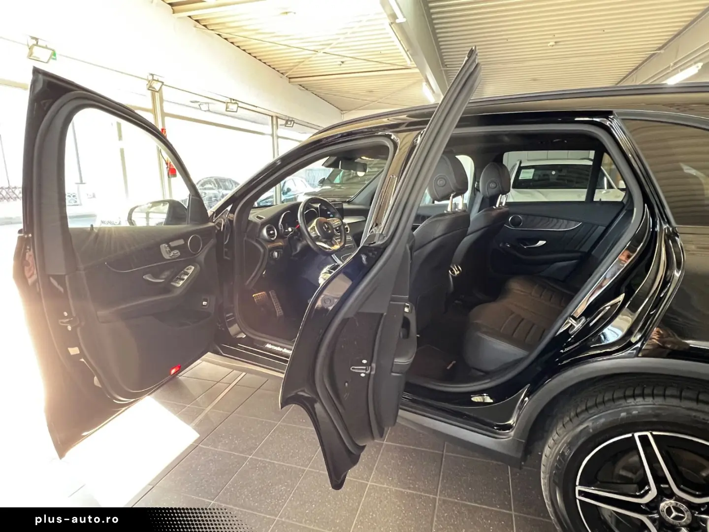 MERCEDES-BENZ GLC 300e 4M AMG Line