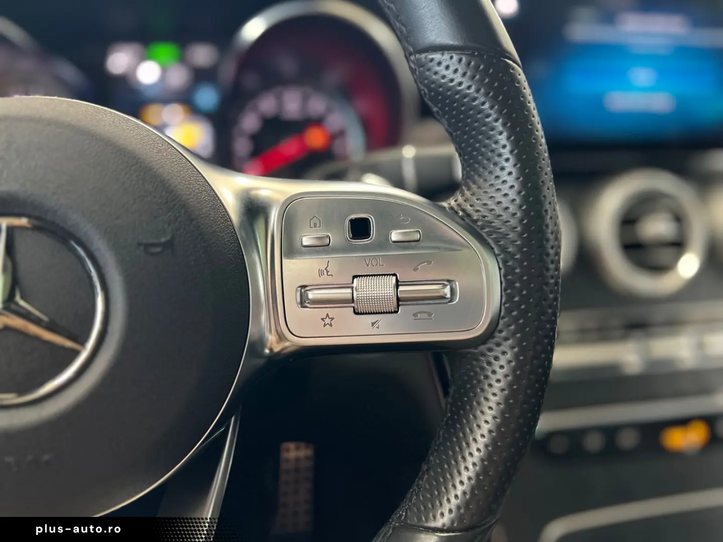 MERCEDES-BENZ GLC 300e 4M AMG Line