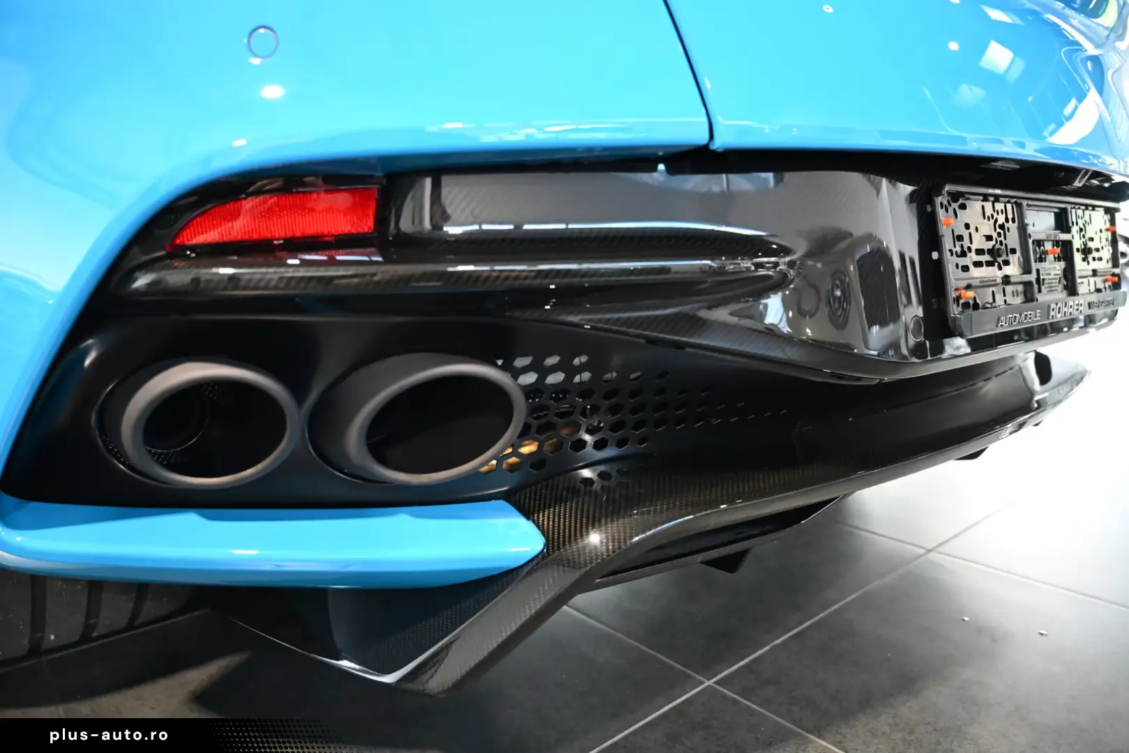 Aston Martin DBS Volante   Elwood Blue-Vivid Red   Titan-AGA