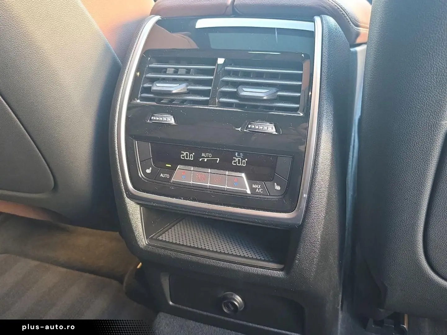 BMW X6 xDrive 40i MSport   HUP PANO AHK H&K 360