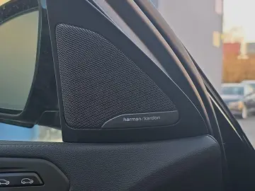 BMW X6 xDrive 40i MSport   HUP PANO AHK H&K 360