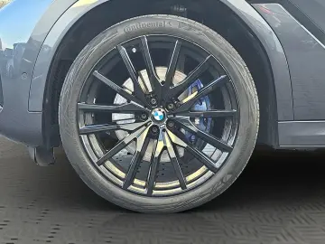 BMW X6 xDrive 40i MSport   HUP PANO AHK H&K 360