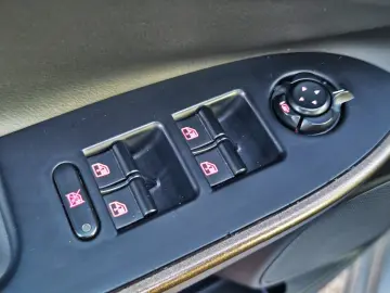 Alfa Giulietta Facelift - GARANTIE 1AN•RATE•Navi•Clima