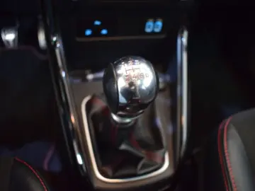 FORD ECOSPORT 1 0 EcoBoost 92kW ST-Line