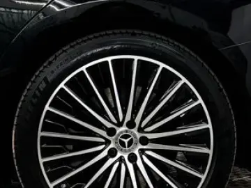 MERCEDES-BENZ E 300 e T AMG PREMIUM PLUS PANO LUFT A&hellip;