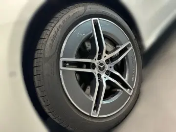 MERCEDES-BENZ E 300 e AMG LED MBUX 360 KAM DISTR AMB&hellip;