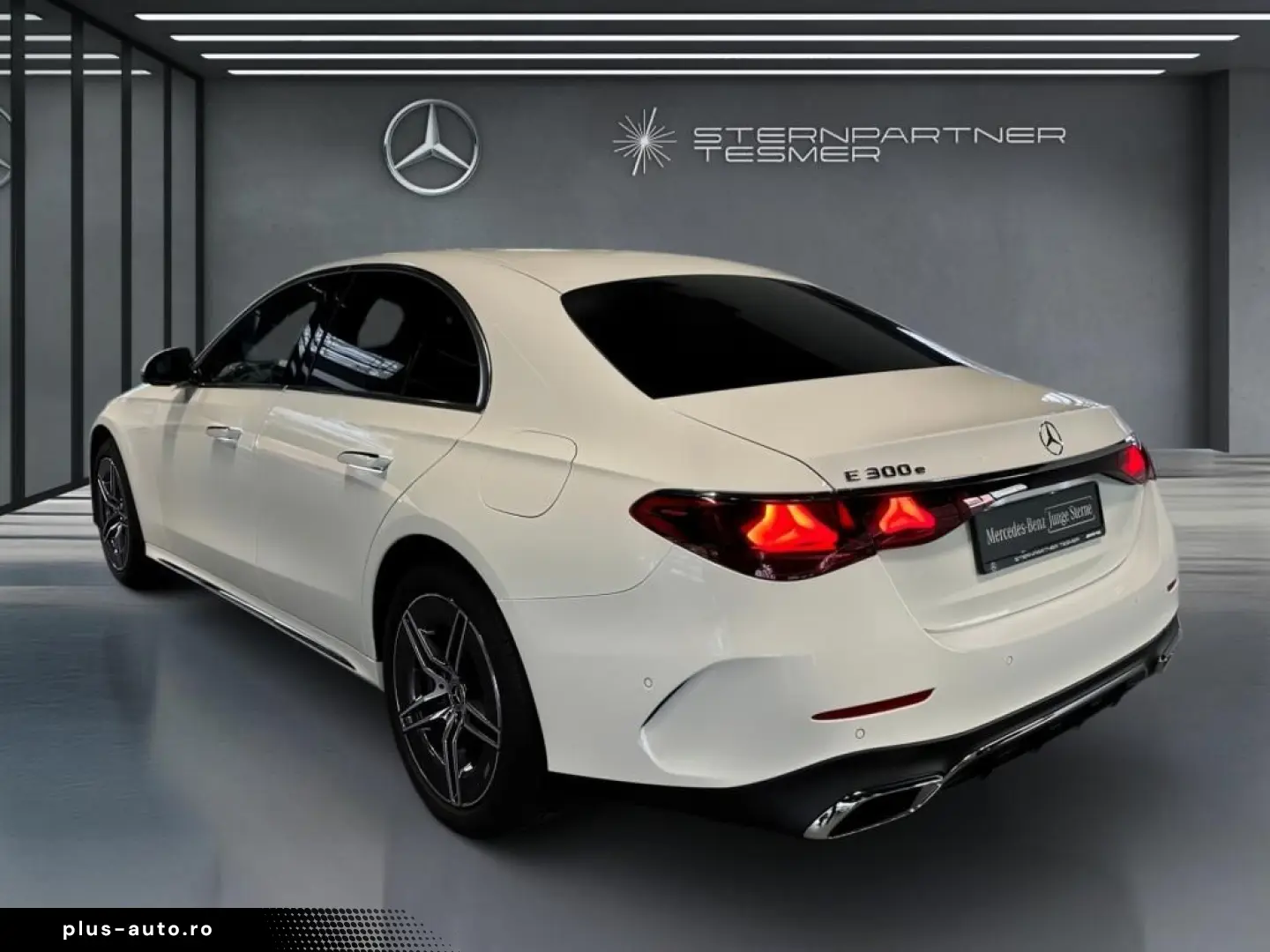 MERCEDES-BENZ E 300 e AMG LED MBUX 360 KAM DISTR AMB&hellip;