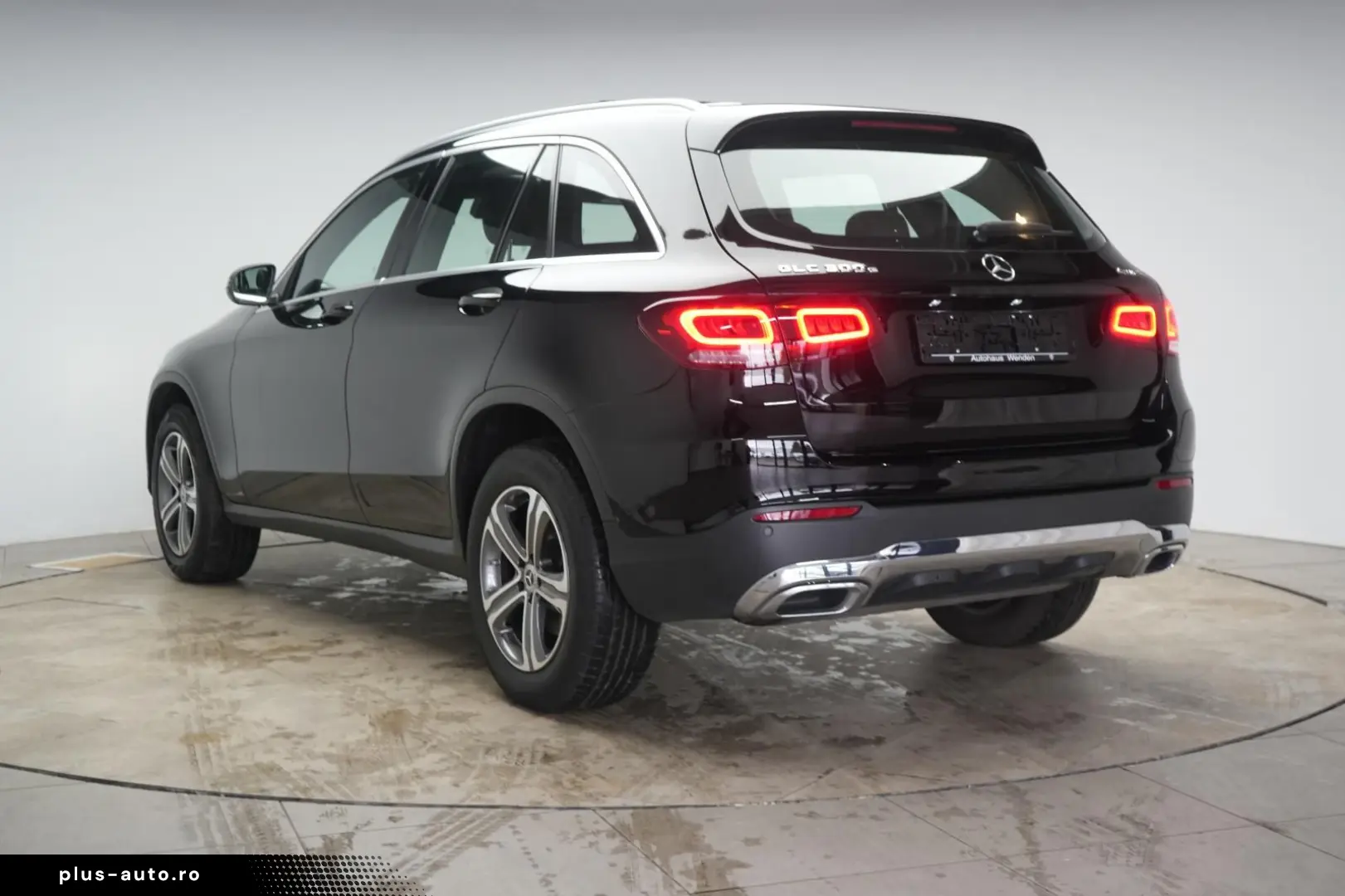 MERCEDES-BENZ GLC 300 e 4Matic