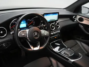MERCEDES-BENZ GLC 300 e 4Matic