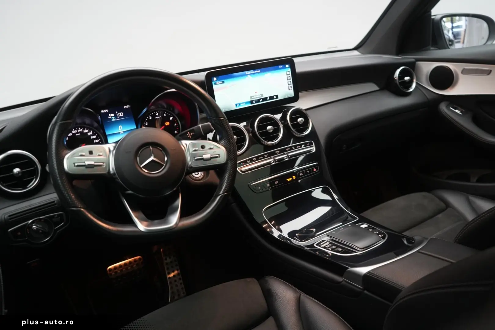 MERCEDES-BENZ GLC 300 e 4Matic