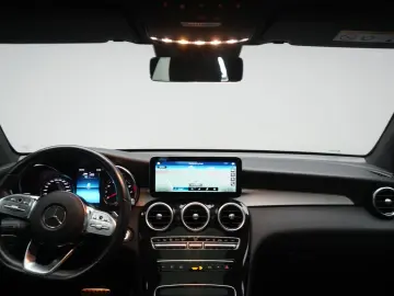 MERCEDES-BENZ GLC 300 e 4Matic